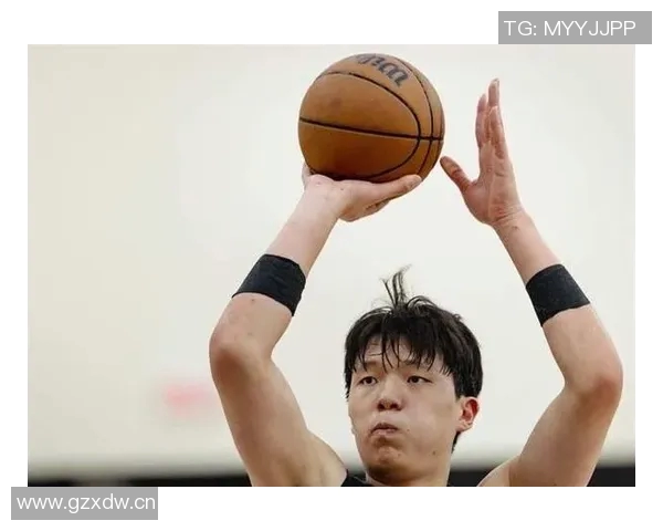 杨瀚森谈球队增重要求：我自然发展觉得自己挺好