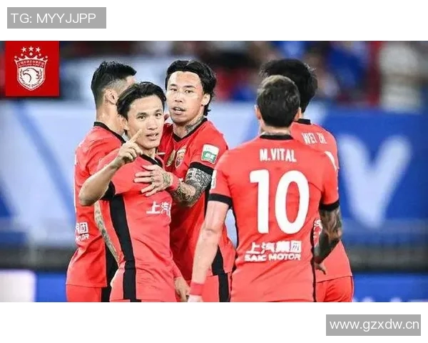 王燊超火力全开四球追平中超单季纪录天外流星般闪耀赛场