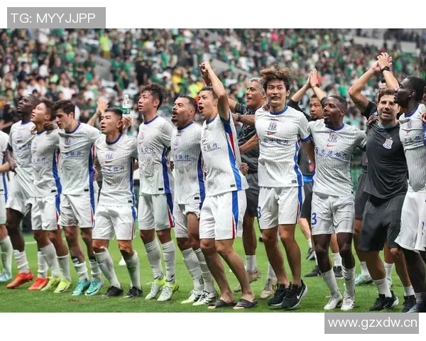 三镇与新鹏城首发阵容揭晓双方均派出四名外援激战在即 三镇与新鹏城首发阵容揭晓双方均派出四名外援激战在即