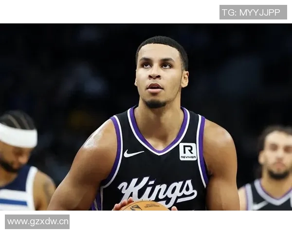 浓眉称赞内姆哈德表现出色落选秀逆袭成球队重要一员 浓眉称赞内姆哈德表现出色落选秀逆袭成球队重要一员