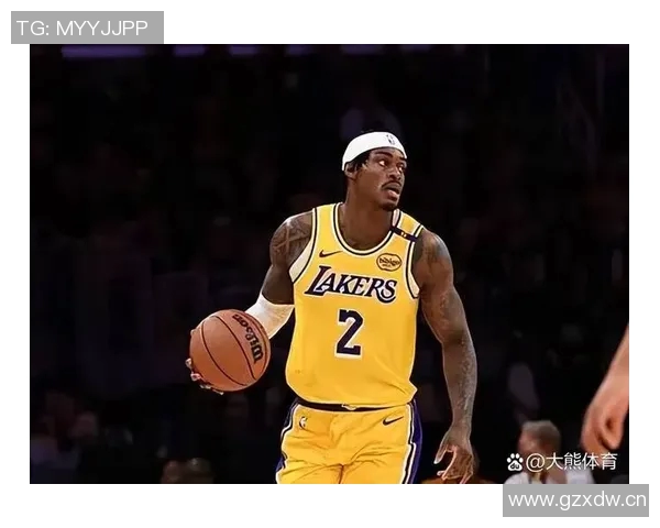 桑德斯50号秀表现惊艳15投8中砍下全场最高25分助球队获胜