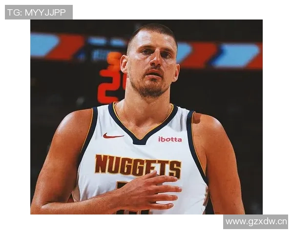 约基奇单节狂揽15分9板6助成自1996-97赛季以来首位球员 约基奇单节狂揽15分9板6助成自1996-97赛季以来首位球员