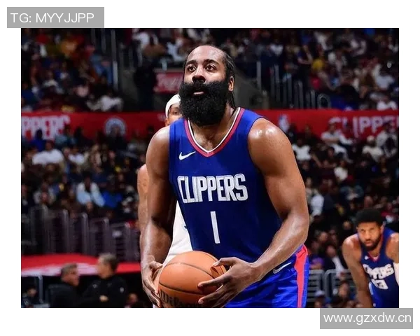 快船防守漏洞显著三分球频频失守背后的必然原因分析