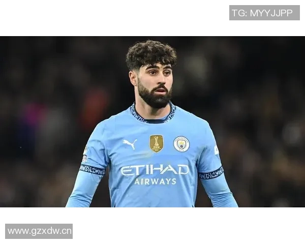 曼城欧冠客战海报发布格瓦迪奥尔独自亮相引关注