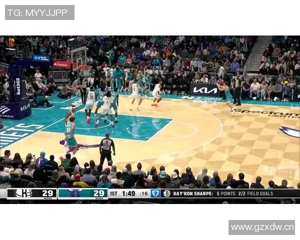 克尼佩尔表现出色12投7中砍下21分7助攻三分球命中率高达55