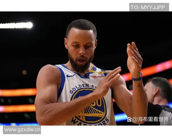 库里解读独特阵容背后的科尔战术理念球员们已习惯这种灵活打法