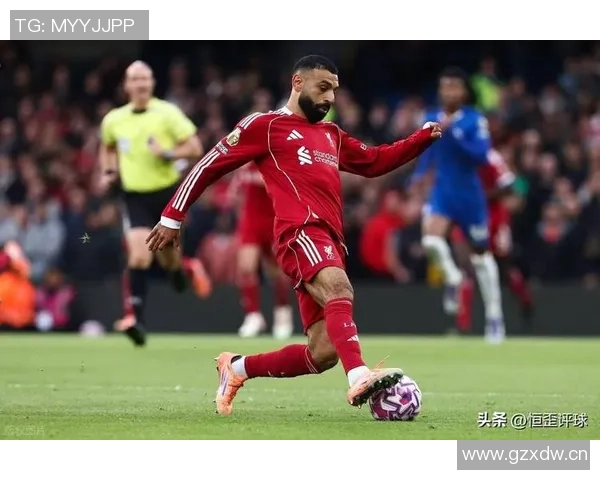 萨拉赫赛后离开布莱顿似暂别而非永别引发球迷热议