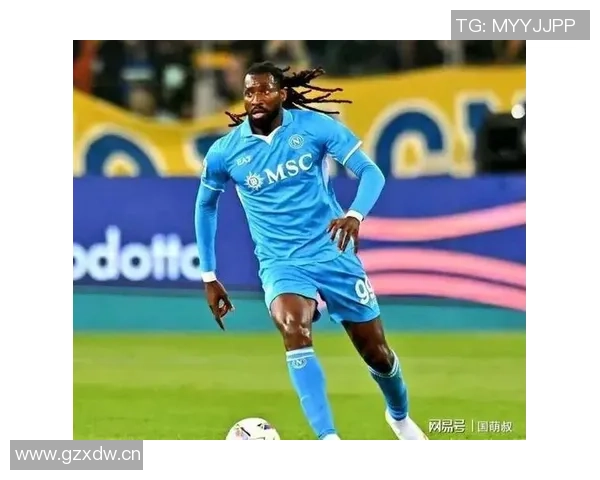 阿玛德期待姆伯莫在关键比赛中展现进球能力我与他都能胜任10号位